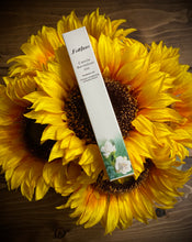 Load image into Gallery viewer, Cuticle Revitalizing Oil- Jasmine