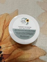 Load image into Gallery viewer, Moisturizing Lotion - Choose Scent