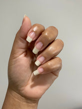 Load image into Gallery viewer, Resilience - Nail Strengthener